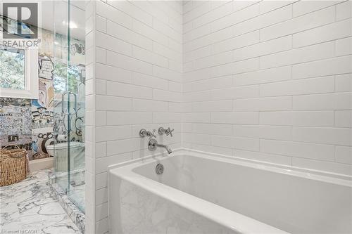 356 Shoreacres Road, Burlington, ON - Indoor Photo Showing Bathroom