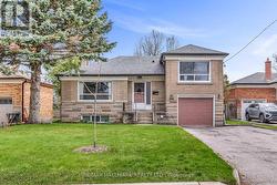 249 PARK HOME AVENUE Toronto, ON M2R 1A1