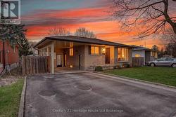 40 HILLMER ROAD  Cambridge, ON N1R 6B6