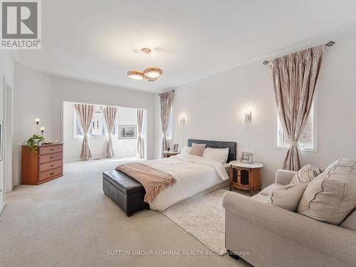 197 Elyse Court, Aurora, ON - Indoor Photo Showing Bedroom
