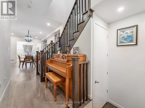 197 Elyse Court, Aurora, ON - Indoor Photo Showing Other Room