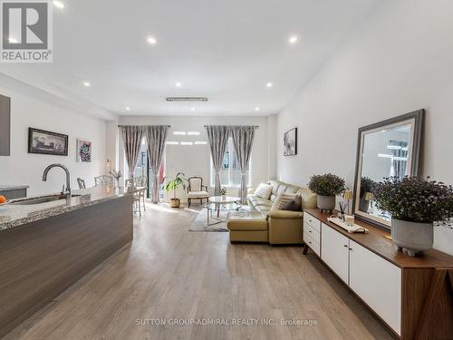 197 Elyse Court, Aurora, ON - Indoor