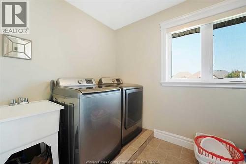 2257 Askin, Windsor, ON - Indoor Photo Showing Laundry Room