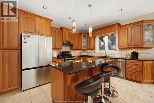 2257 Askin, Windsor, ON - Indoor Photo Showing Kitchen