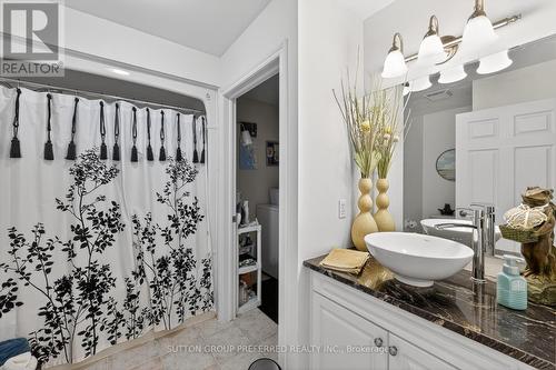 Main Floor Bathroom/ Laundry Closet - 41 - 43 Capulet Walk, London North (North M), ON - Indoor Photo Showing Bathroom