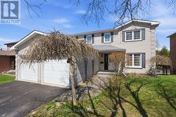 923 LESLIE VALLEY DRIVE Newmarket, ON L3Y 7G3