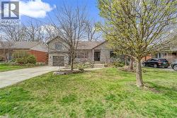 2123 DEYNCOURT Drive  Burlington, ON L7R 1W2