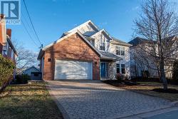 5706 Southwood Drive  Halifax Peninsula, NS B3H 4P4
