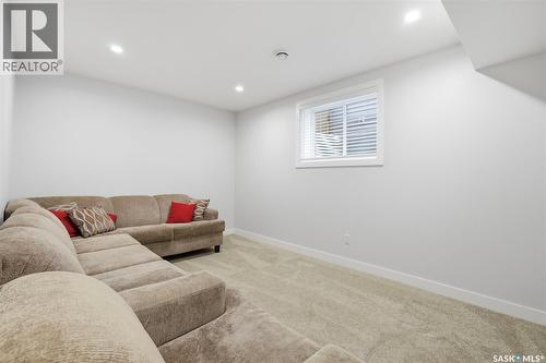 243 Newton Link, Saskatoon, SK - Indoor