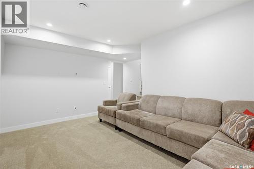 243 Newton Link, Saskatoon, SK - Indoor Photo Showing Living Room