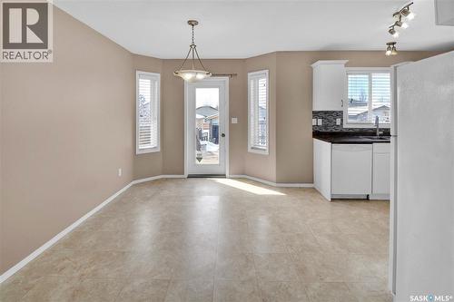 2905 Mcclocklin Road, Saskatoon, SK - Indoor