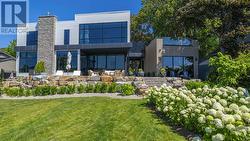 6944 Armview Avenue  Halifax, NS B3H 2M4