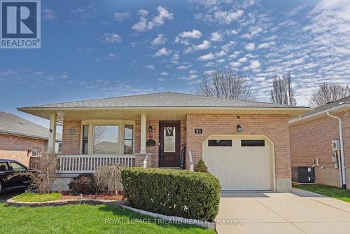 31 NEAL AVENUE  St. Thomas, ON N5R 6B5