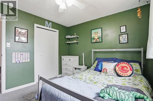542 Coldspring Way, Saskatoon, SK - Indoor Photo Showing Bedroom