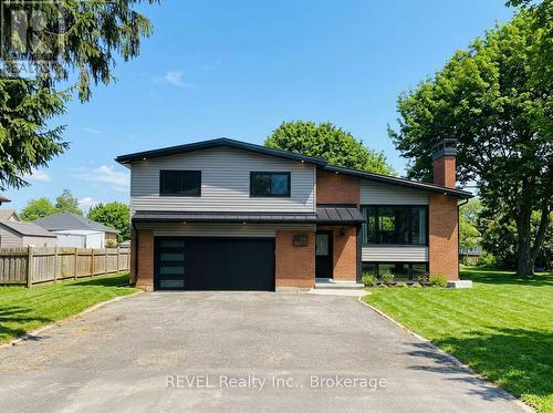 1097 PELHAM STREET  Pelham (Fonthill), ON L3C 3E4