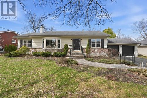 880 Melwood Avenue, Ottawa, ON - Outdoor With Facade