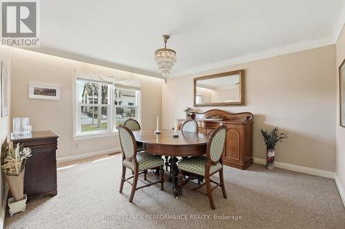 880 Melwood Avenue, Ottawa, ON - Indoor Photo Showing Dining Room