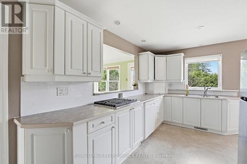 880 Melwood Avenue, Ottawa, ON - Indoor Photo Showing Kitchen