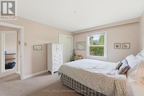 880 Melwood Avenue, Ottawa, ON - Indoor Photo Showing Bedroom