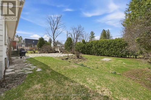 880 Melwood Avenue, Ottawa, ON - Outdoor