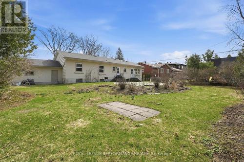 880 Melwood Avenue, Ottawa, ON - Outdoor