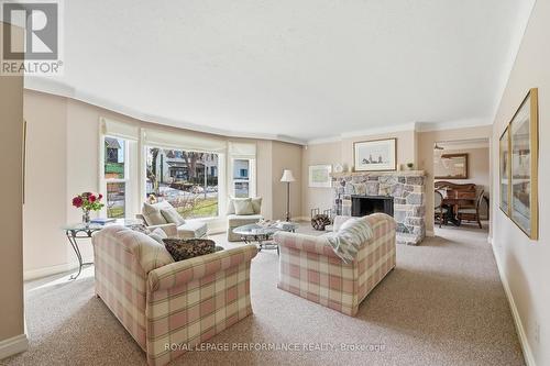 880 Melwood Avenue, Ottawa, ON - Indoor Photo Showing Living Room With Fireplace