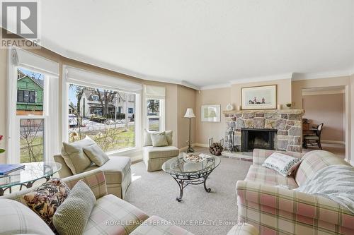 880 Melwood Avenue, Ottawa, ON - Indoor Photo Showing Living Room With Fireplace