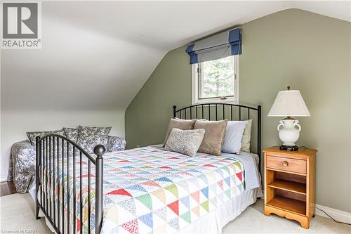 134 Broad Leaf Crescent, Ancaster, ON - Indoor Photo Showing Bedroom