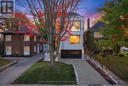 39 CHUDLEIGH AVENUE Toronto, ON M4R 1T1