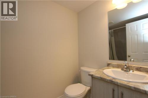 677 Park Street N Unit# 13, Brantford, ON - Indoor Photo Showing Bathroom