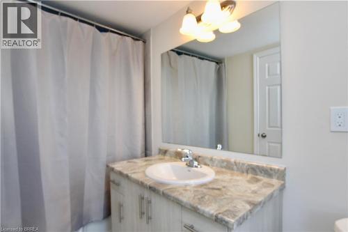 677 Park Street N Unit# 13, Brantford, ON - Indoor Photo Showing Bathroom