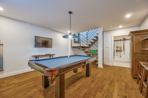Salle familiale - 155 Ch. De La Corniche, Mont-Tremblant, QC - Indoor Photo Showing Other Room