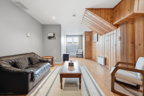 Salle familiale - 6625  - 6635 Rue Du Clocher, Saint-Hyacinthe, QC - Indoor Photo Showing Living Room