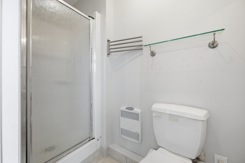 Salle de bains - 6625  - 6635 Rue Du Clocher, Saint-Hyacinthe, QC - Indoor Photo Showing Bathroom
