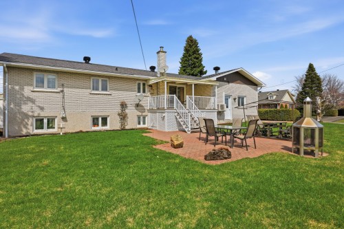Face arrière - 6625  - 6635 Rue Du Clocher, Saint-Hyacinthe, QC - Outdoor With Deck Patio Veranda