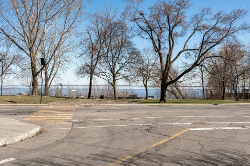 Waterfront - 12 Av. Hillside, Pointe-Claire, QC - Outdoor With View