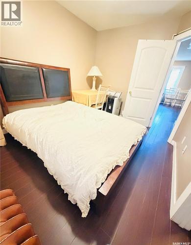 2119 Lorne Street, Regina, SK - Indoor Photo Showing Bedroom