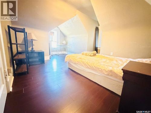 2119 Lorne Street, Regina, SK - Indoor Photo Showing Bedroom