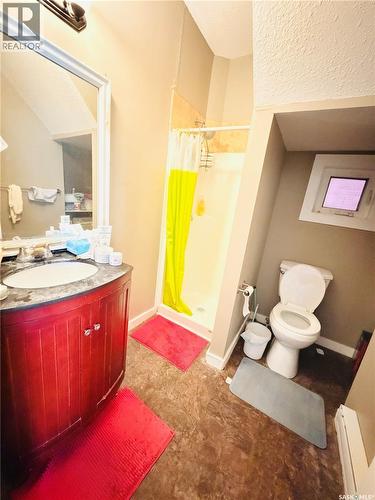 2119 Lorne Street, Regina, SK - Indoor Photo Showing Bathroom