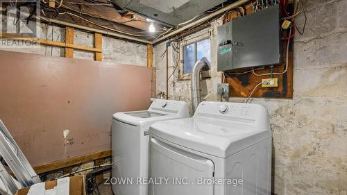 111 Hillyard Street, Hamilton, ON - Indoor Photo Showing Laundry Room