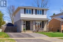 693 CEDARWOOD DRIVE Kingston (City Northwest), ON K7P 2H8