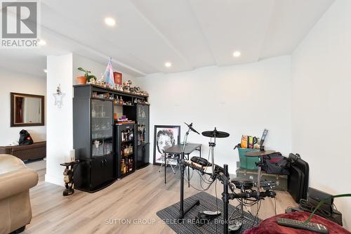 1207 - 380 King Street, London East (East K), ON - Indoor