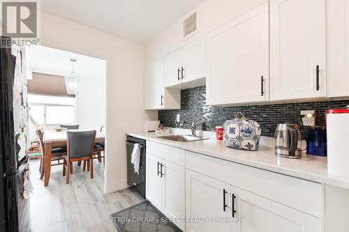 1207 - 380 King Street, London East (East K), ON - Indoor Photo Showing Kitchen