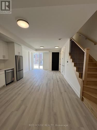 44 Everett Common, St. Catharines, ON - Indoor