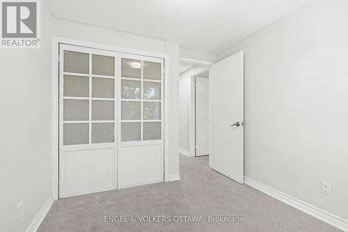 1540 Mimosa Avenue, Ottawa, ON - Indoor Photo Showing Other Room