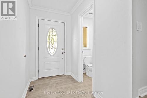 1540 Mimosa Avenue, Ottawa, ON - Indoor Photo Showing Other Room