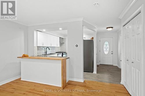 1540 Mimosa Avenue, Ottawa, ON - Indoor Photo Showing Other Room