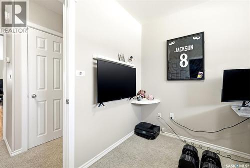 3013 Grant Road, Regina, SK - Indoor