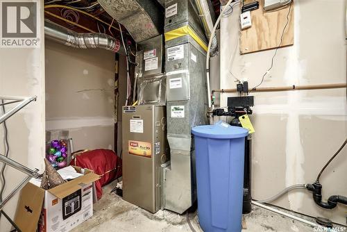 3013 Grant Road, Regina, SK - Indoor Photo Showing Basement