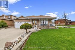 546 DICENZO DRIVE S  Hamilton, ON L9C 2C3